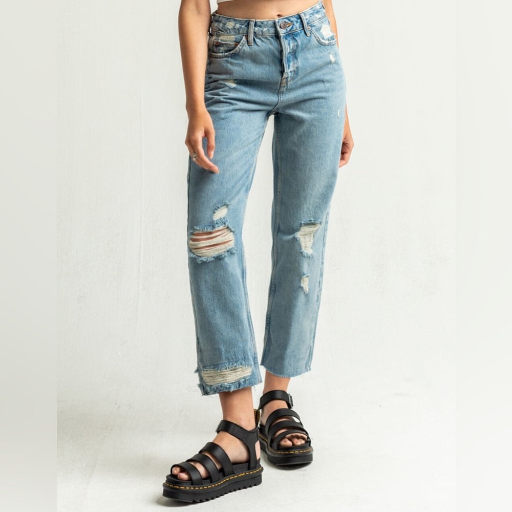 BDG urban outfitters “PAX” boyfriend jeans